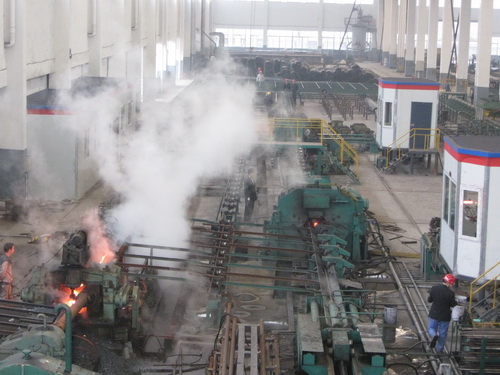 绵阳无缝钢管厂家生产车间